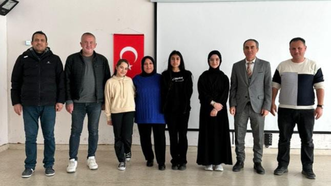 Mehmet Akif Ersoy Şiirini Okuma Yarışması